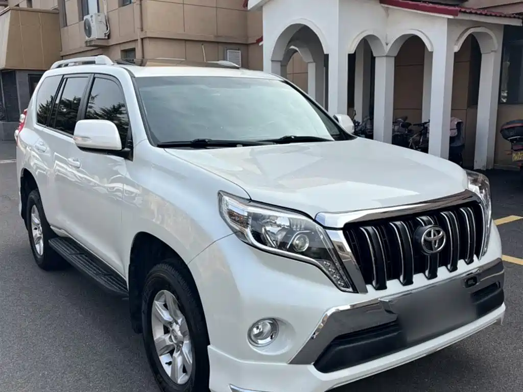 Toyota Prado 2015 — фото 12