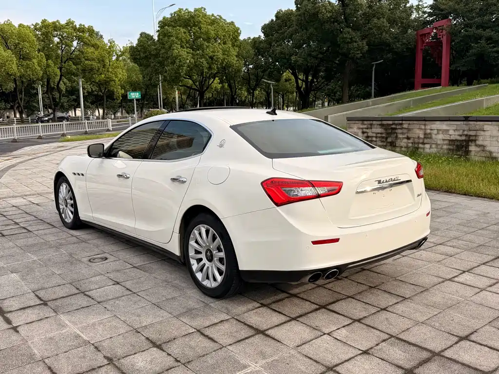 Maserati Ghibli 2015 — фото 6
