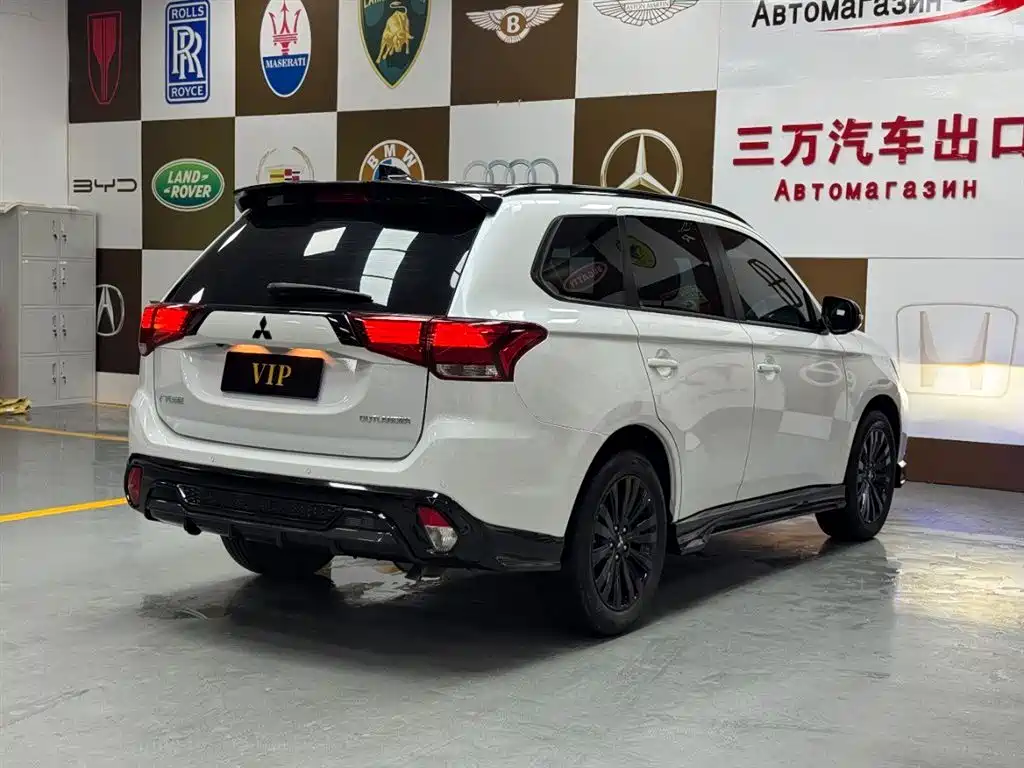Mitsubishi Outlander 2022