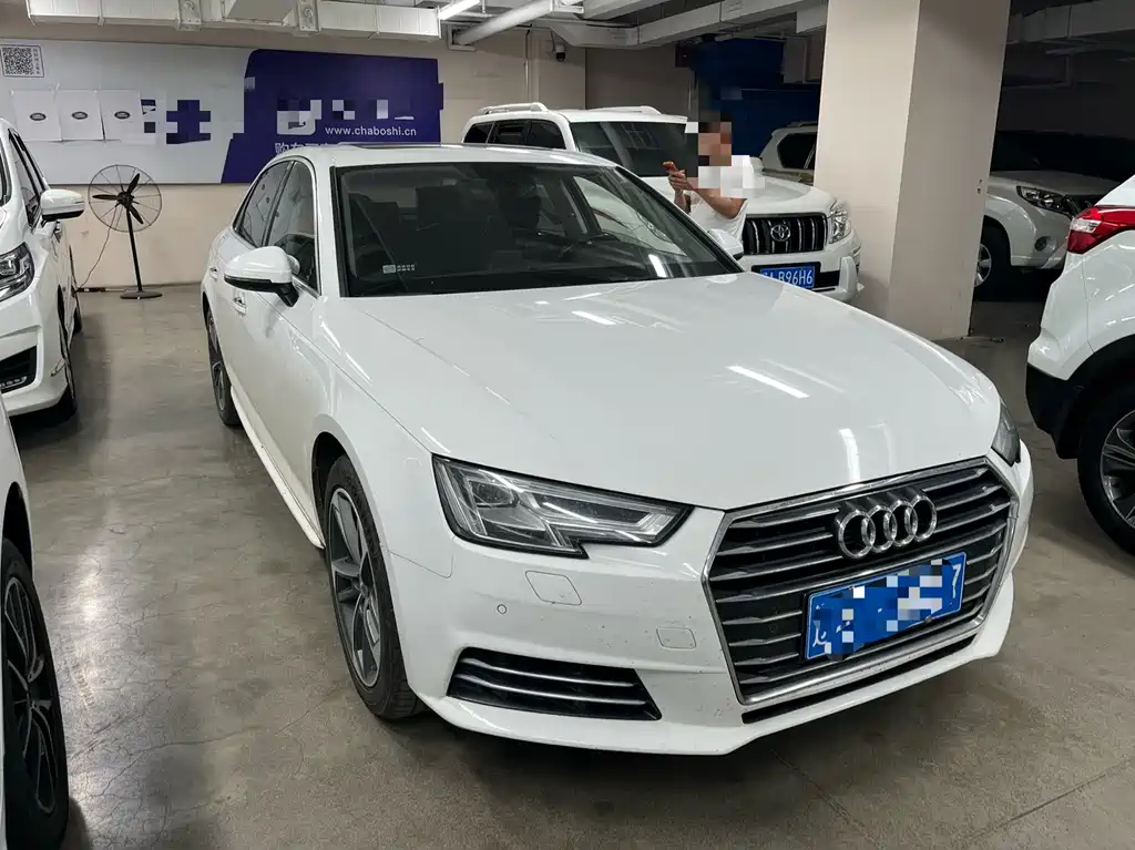 Audi A4L 2018