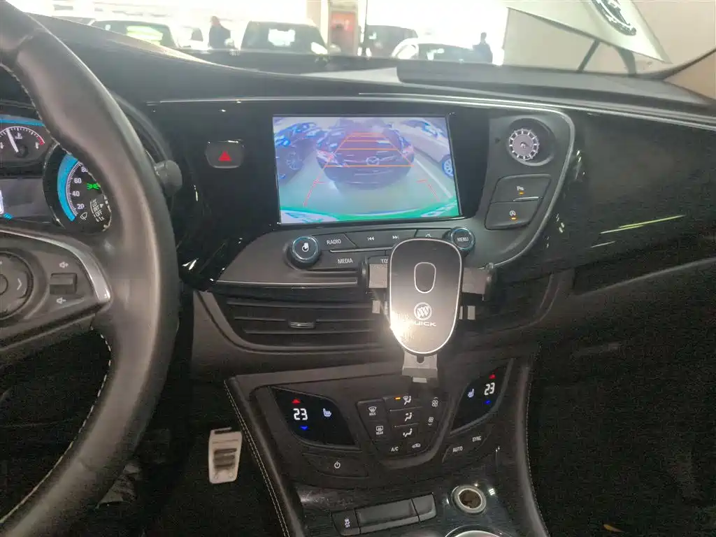 Buick Envision Plus 2016 — фото 13