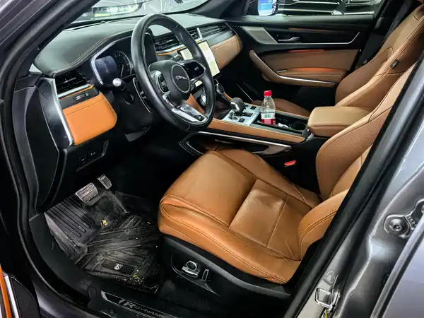 Jaguar F-PACE 2022