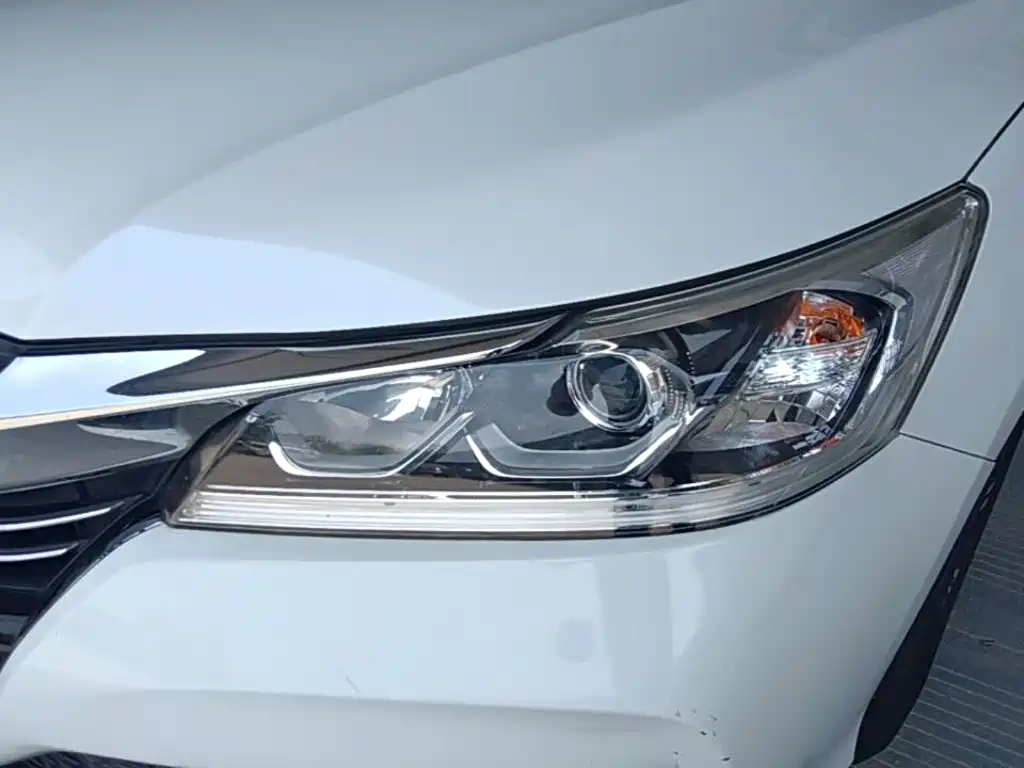Honda Accord 2016 — фото 18