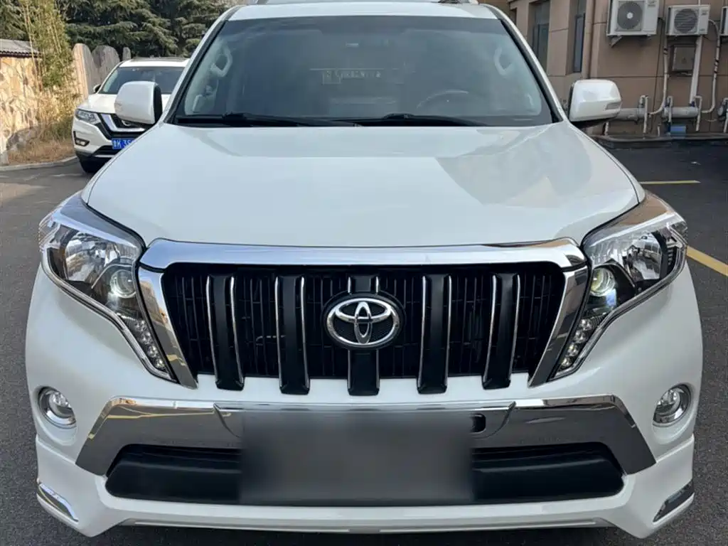 Toyota Prado 2015 — фото 6