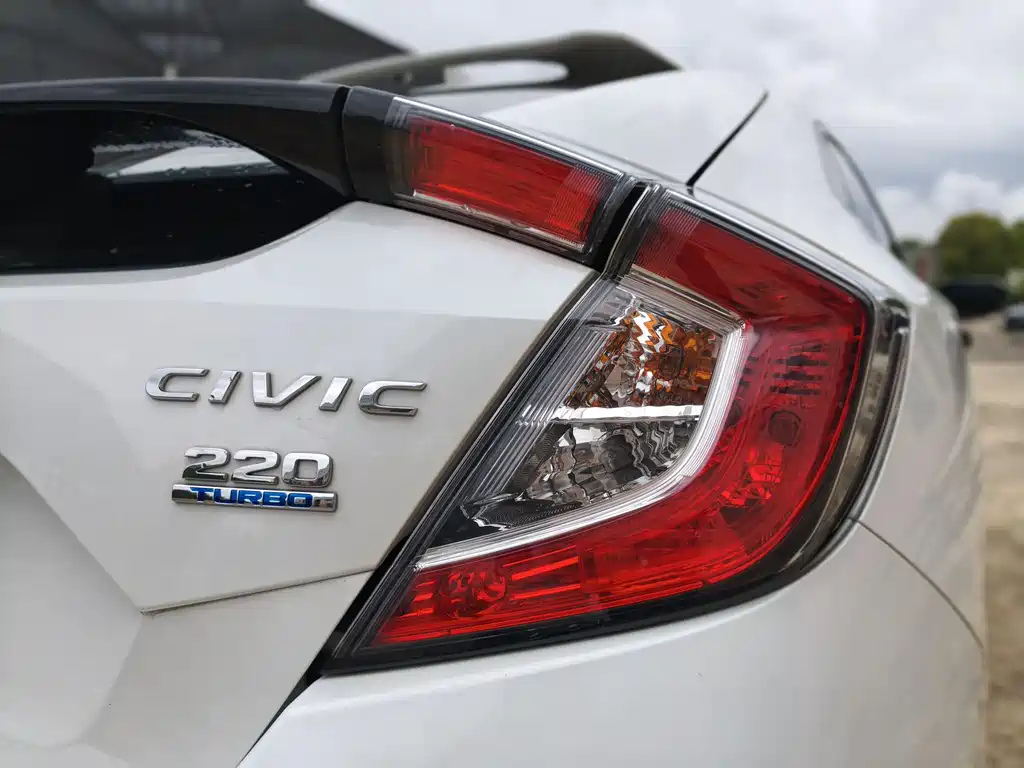Honda Civic 2022 — фото 18