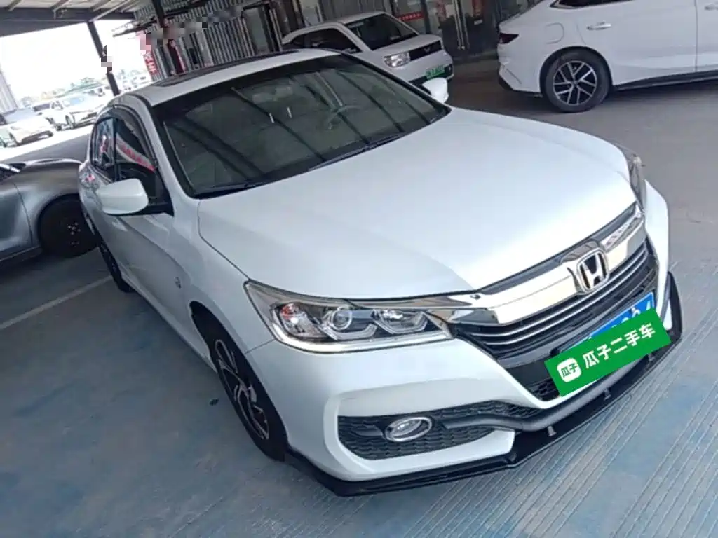Honda Accord 2016 — фото 22