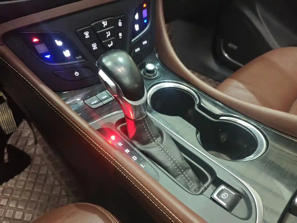 Buick Envision Plus 2019 — фото 12