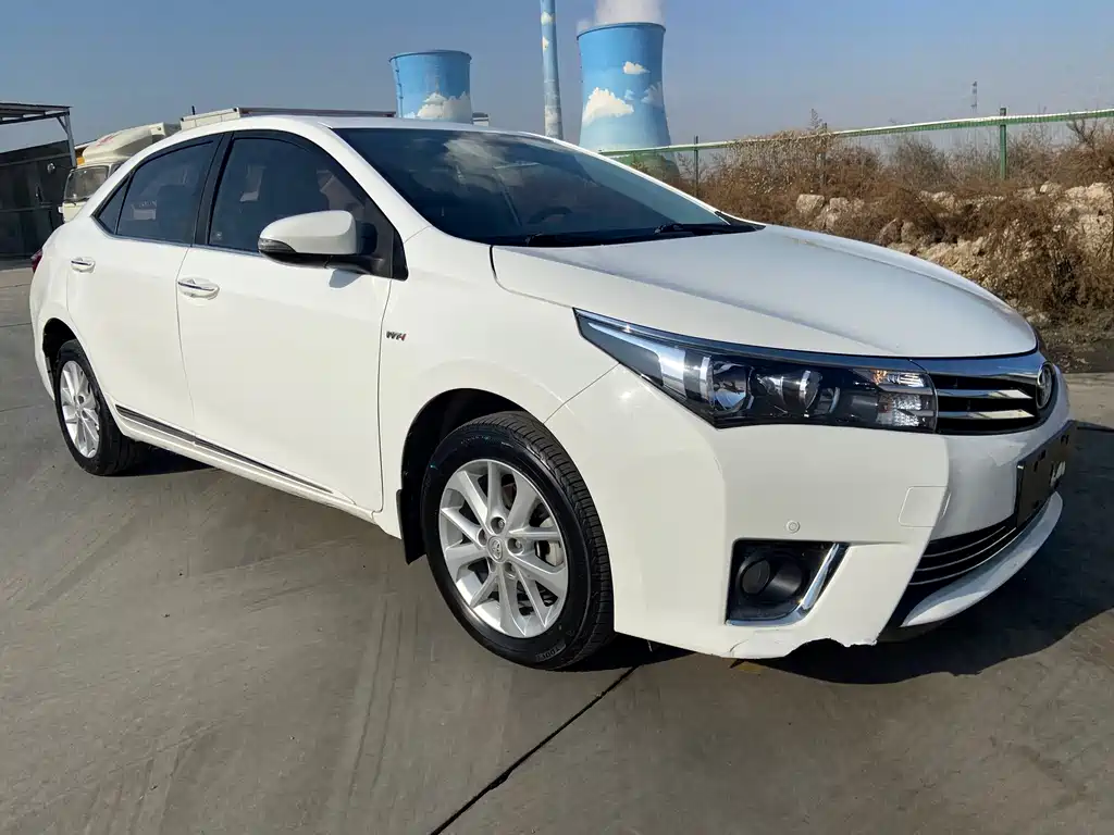 Toyota Corolla 2016 — фото 3