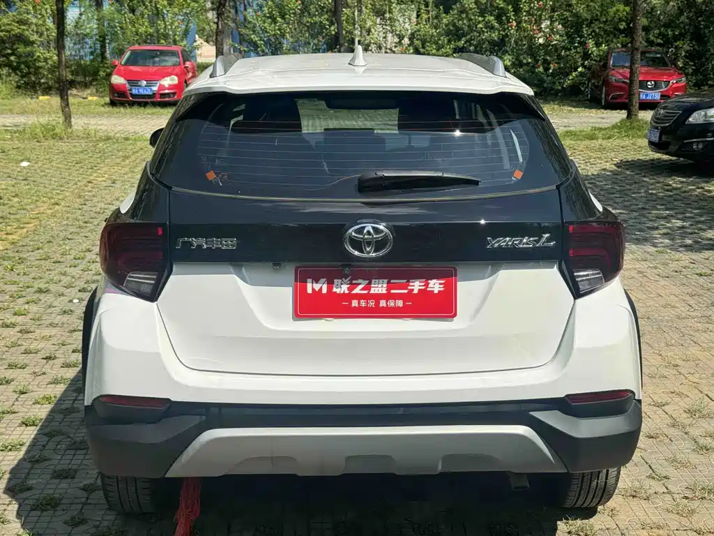 Toyota Yaris L 2023 — фото 8