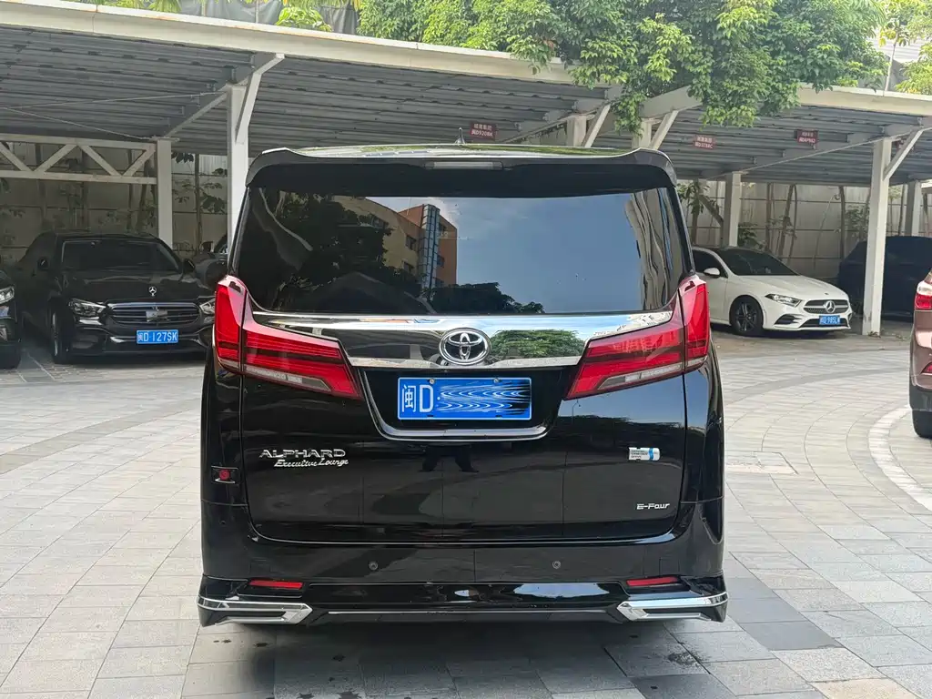Toyota Alphard 2021 — фото 5