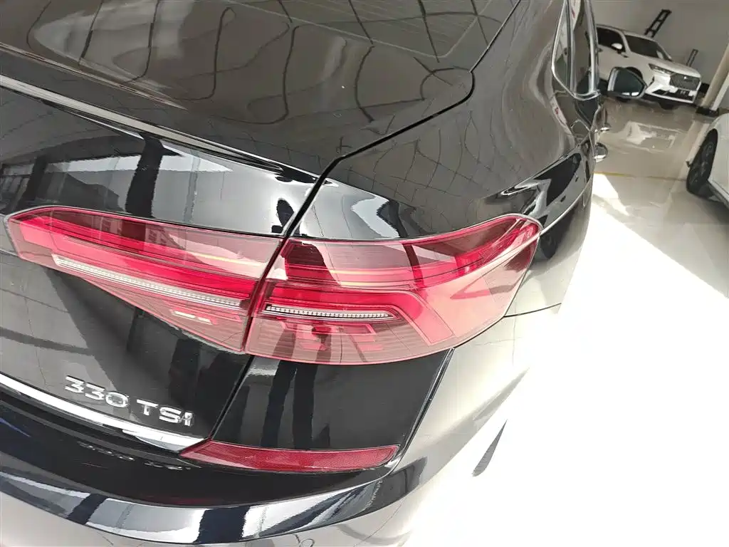 Volkswagen Passat 2019 — фото 8