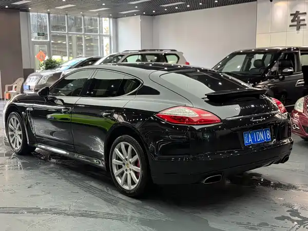 Porsche Panamera 2011