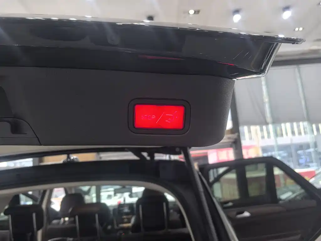 Mercedes-Benz GLE 2017 — фото 15