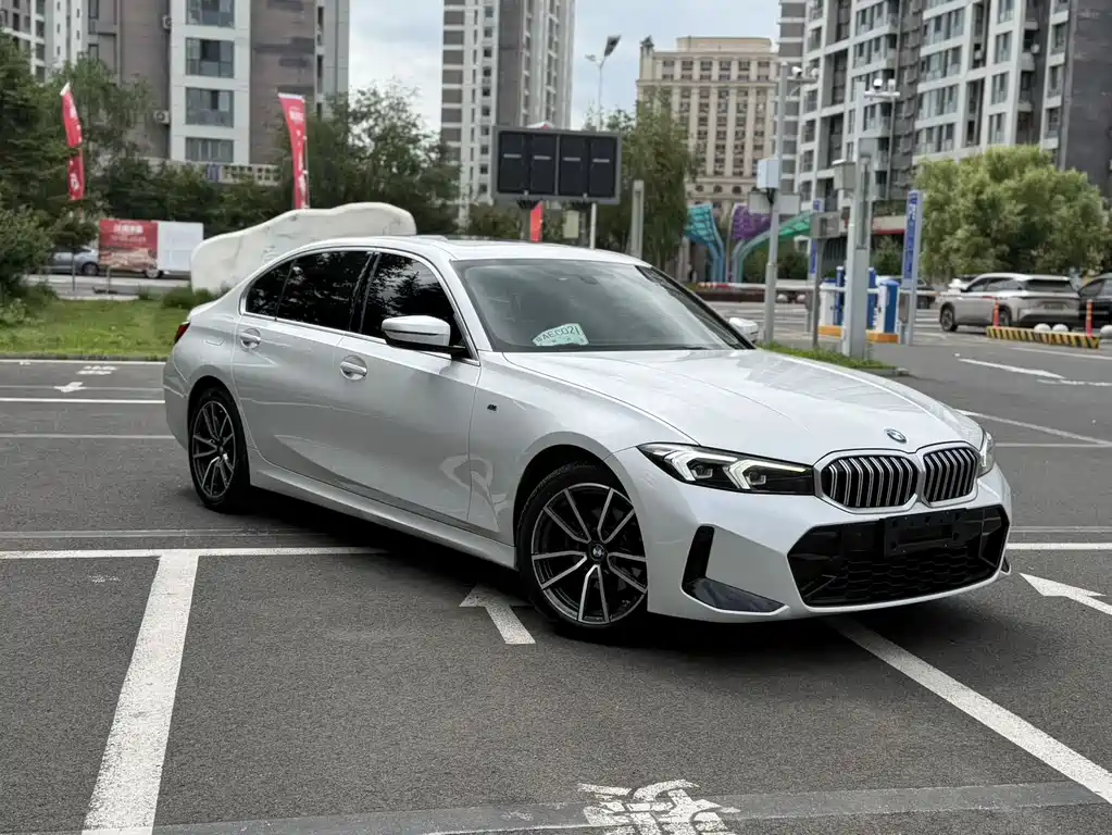 BMW 3 Series 2023