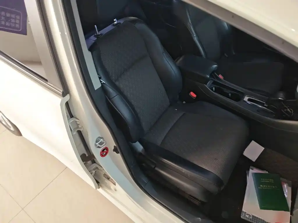 Honda Jade 2018 — фото 25