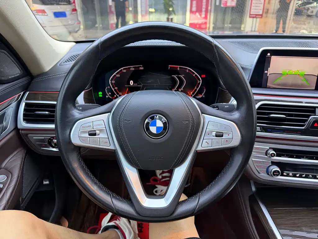 BMW 7 Series 2020 — фото 12