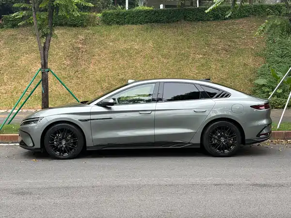 BYD Han 2026