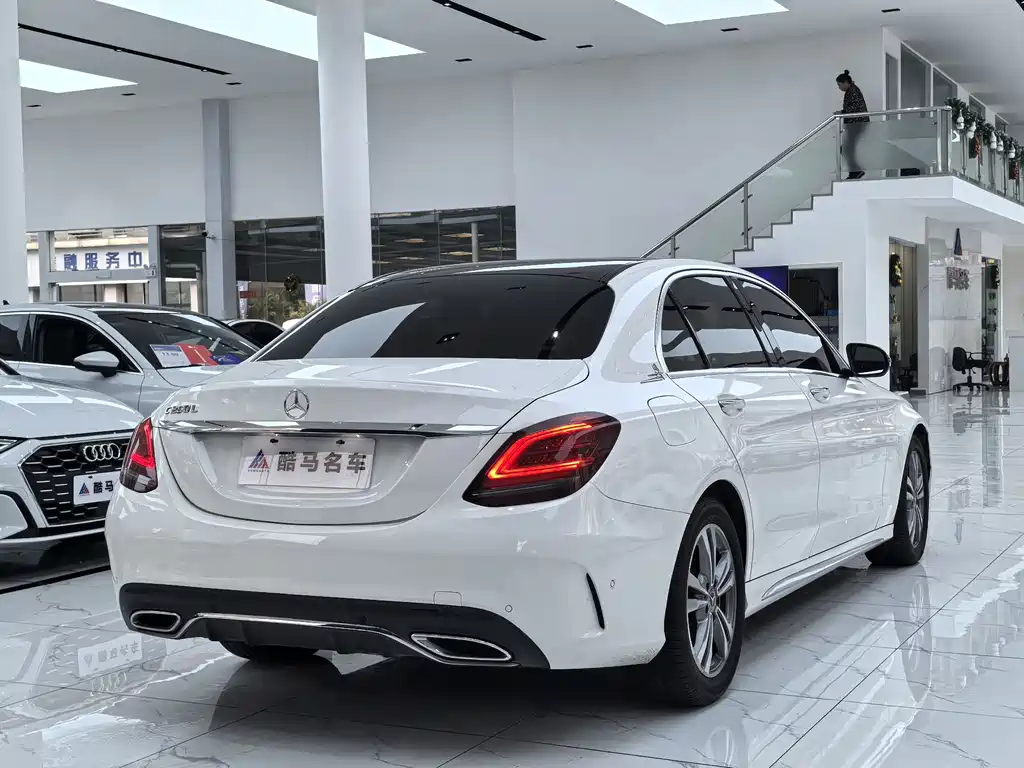 Mercedes-Benz C-Class 2021 — фото 15