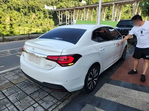 Citroën C4L 2017