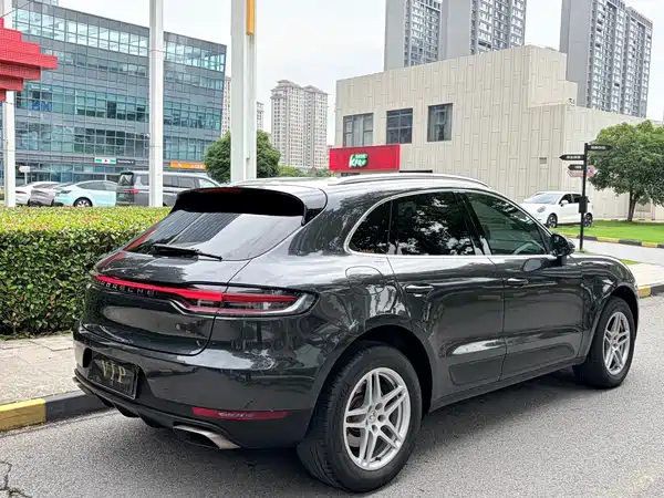 Porsche Macan 2020