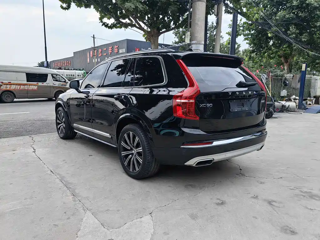 Volvo XC90 2020 — фото 8