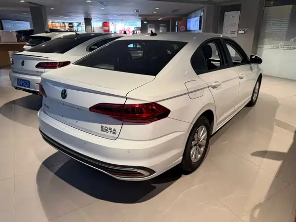 Volkswagen Bora 2023