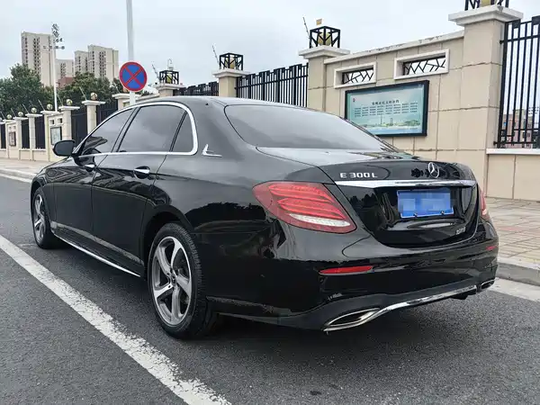 Mercedes-Benz E-Class 2017