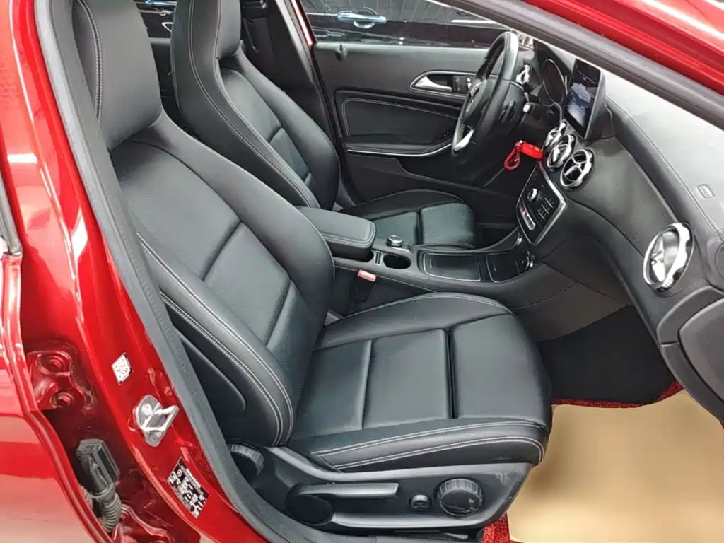 Mercedes-Benz GLA 2018 — фото 25