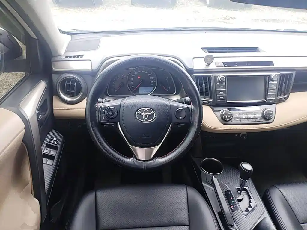 Toyota RAV4 2016