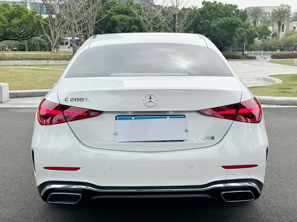 Mercedes-Benz C-Class 2023 — фото 17