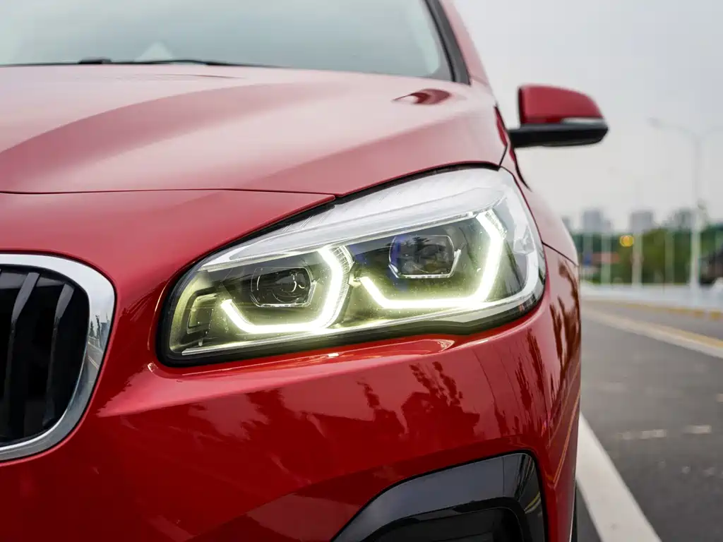 BMW 2 Series Active Tourer 2018 — фото 8