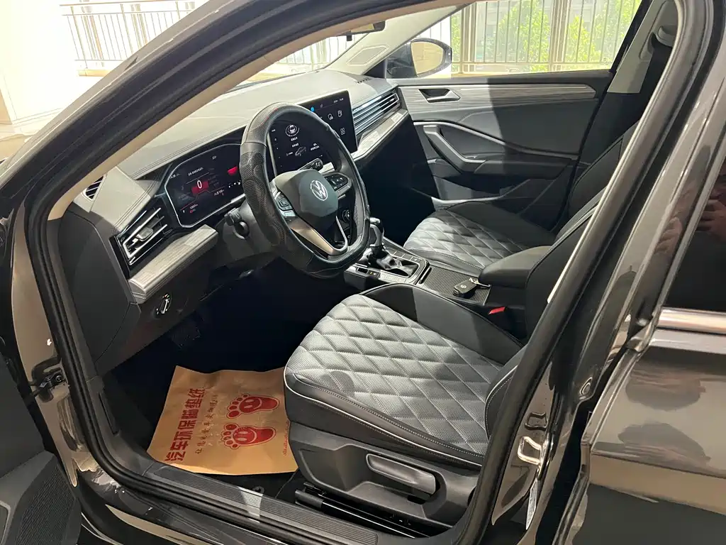 Volkswagen Sagitar 2024