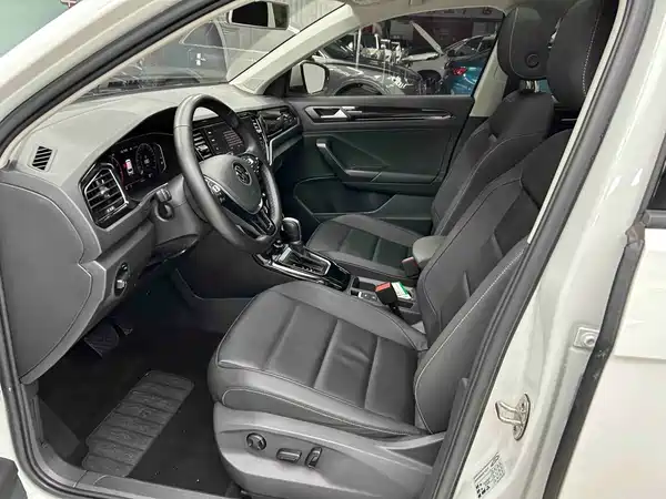 Volkswagen T-Roc 2022