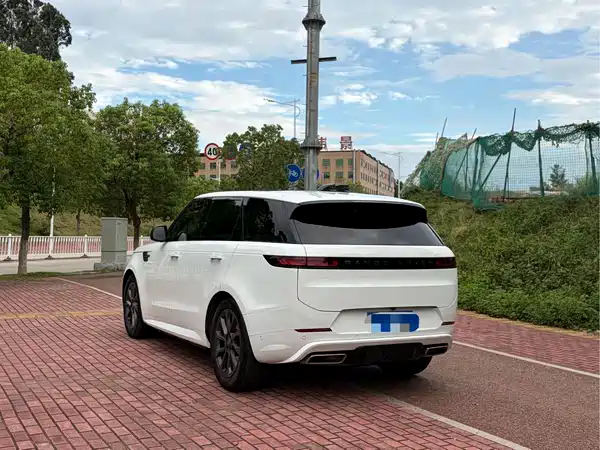 Land Rover Range Rover Sport 2024
