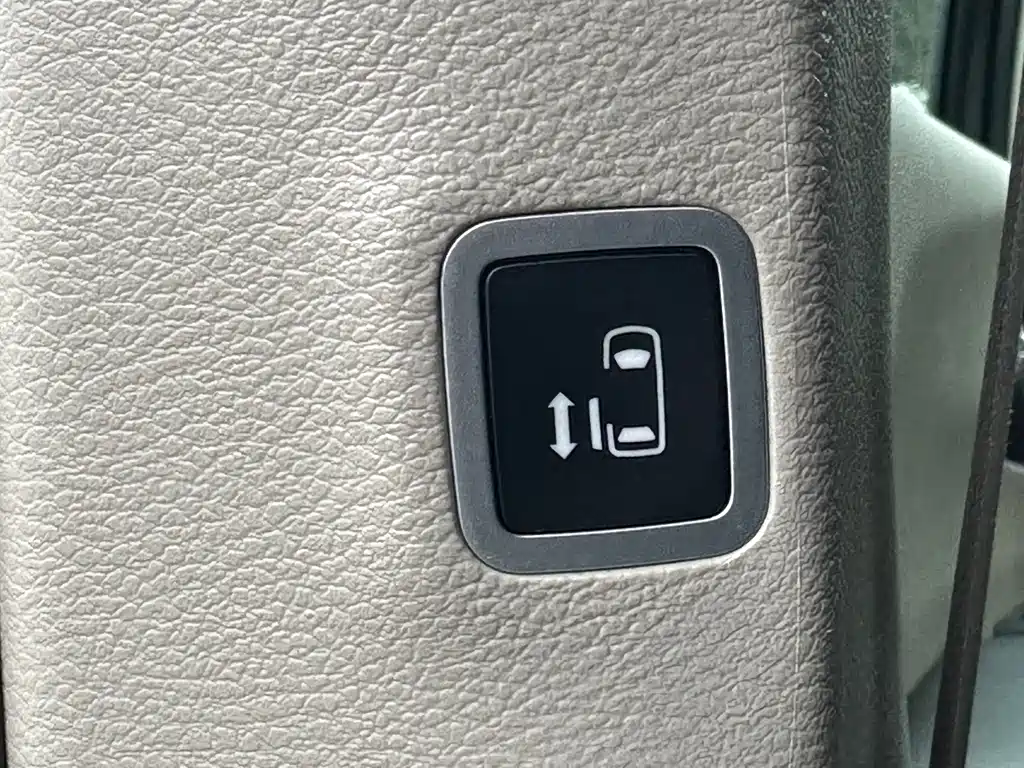 Chrysler Grand Voyager 2019 — фото 12