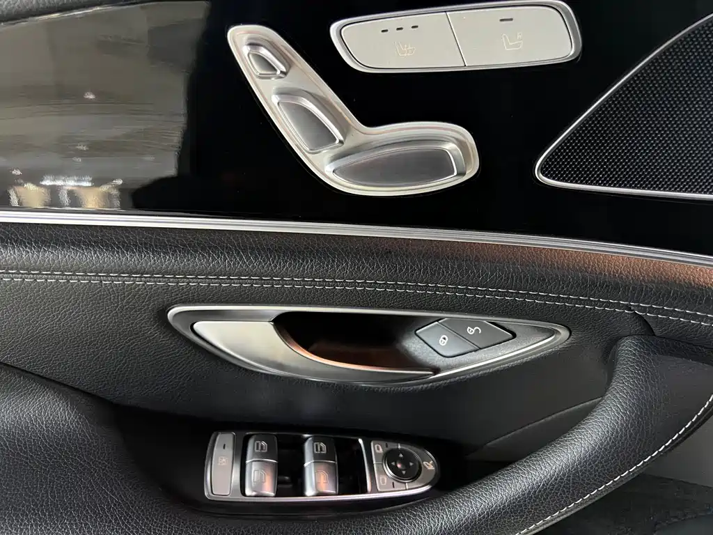 Mercedes-Benz AMG GT 2019 — фото 10