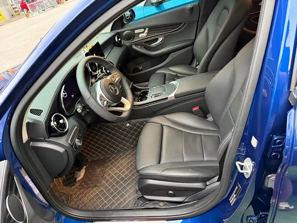 Mercedes-Benz C-Class 2020 — фото 4
