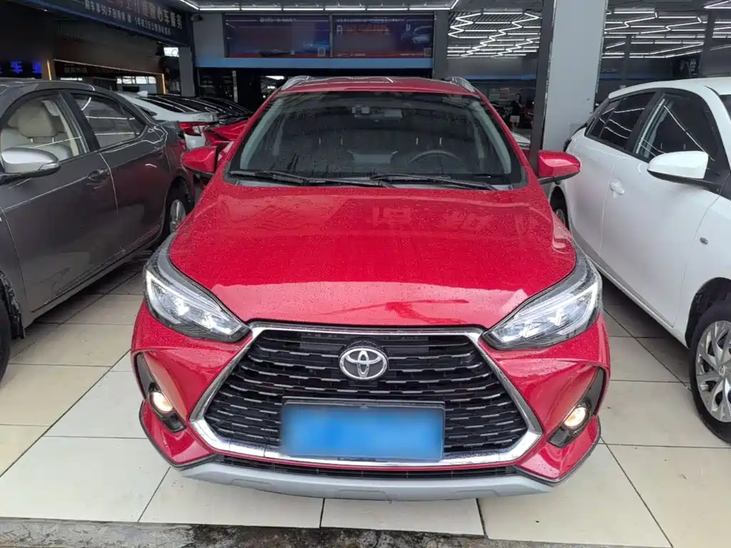 Toyota Yaris L 2023