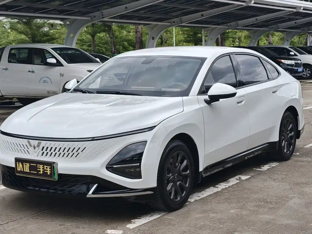 Wuling Starlight 2025