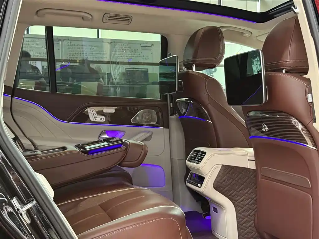 Mercedes-Benz GLS 2023 — фото 27