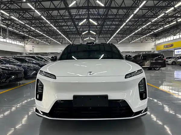 NIO ES6 2025