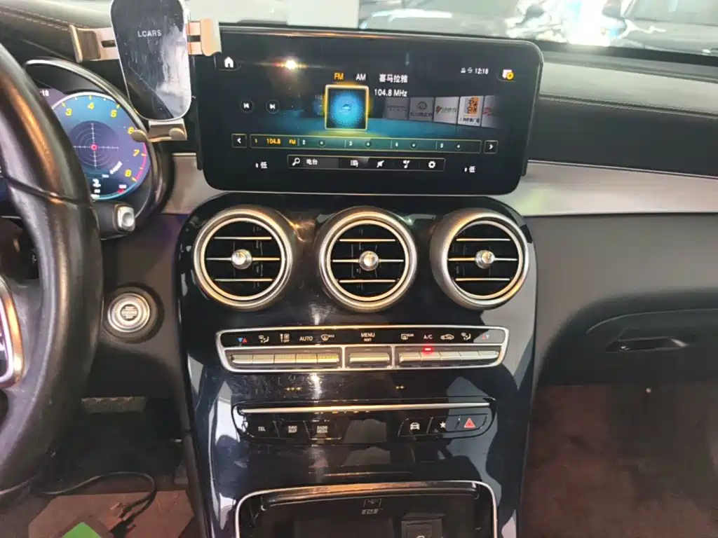 Mercedes-Benz GLC 2019 — фото 13