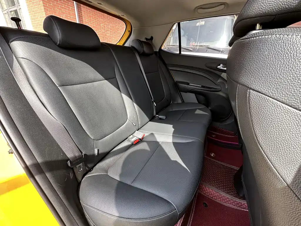 Kia KX1 2022 — фото 13
