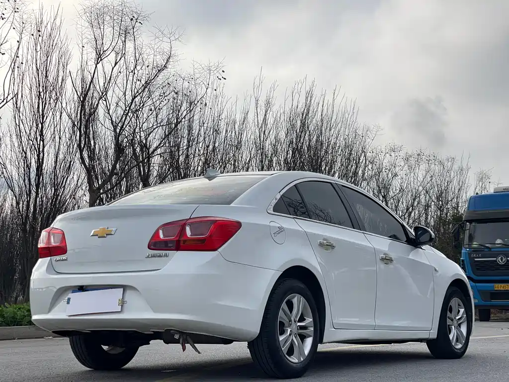 Chevrolet Cruze 2015 — фото 7