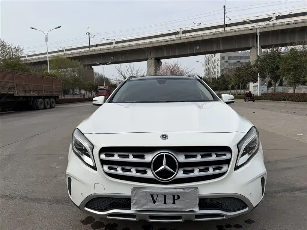 Mercedes-Benz GLA 2019