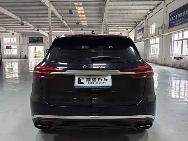 Hongqi HS5 2022