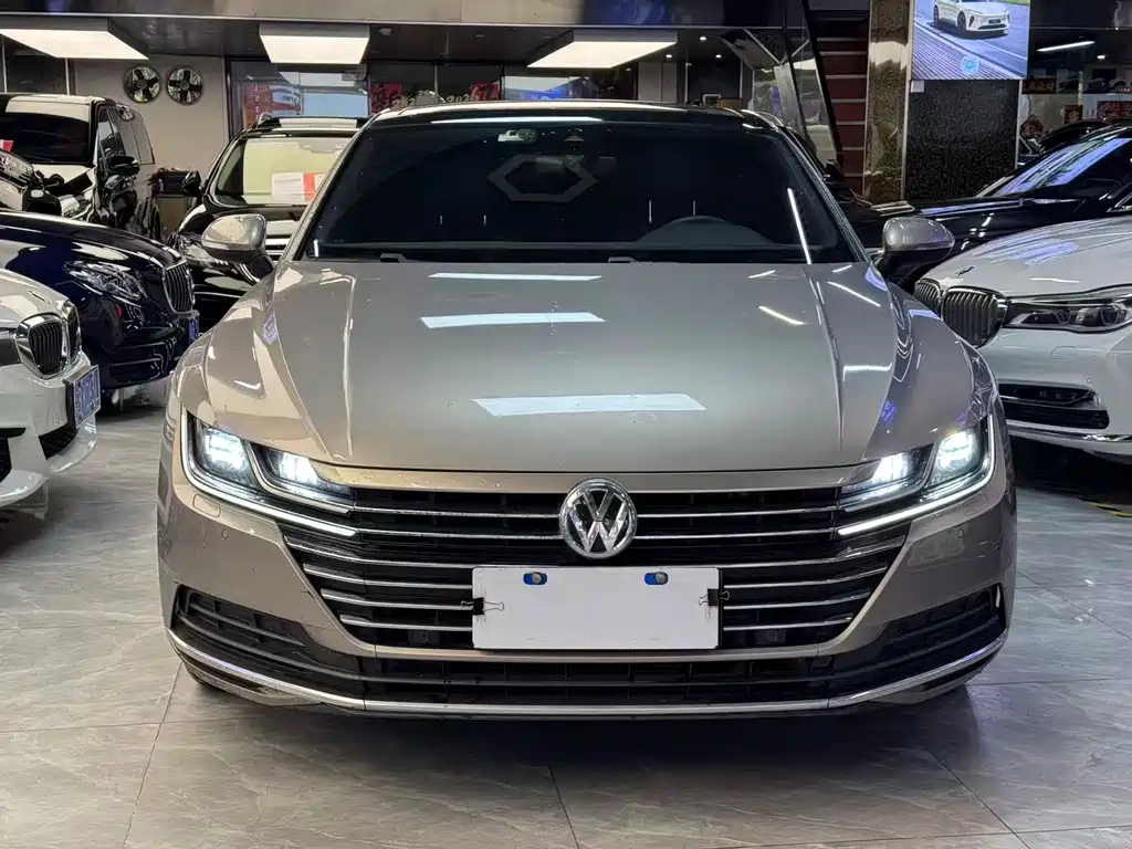 Volkswagen CC 2019 — фото 1