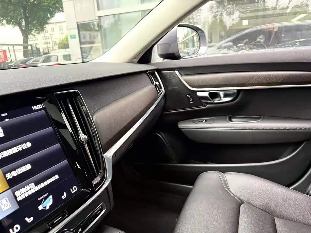 Volvo V90 2020 — фото 10