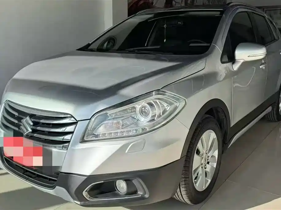 Suzuki S-Cross 2015 — фото 1