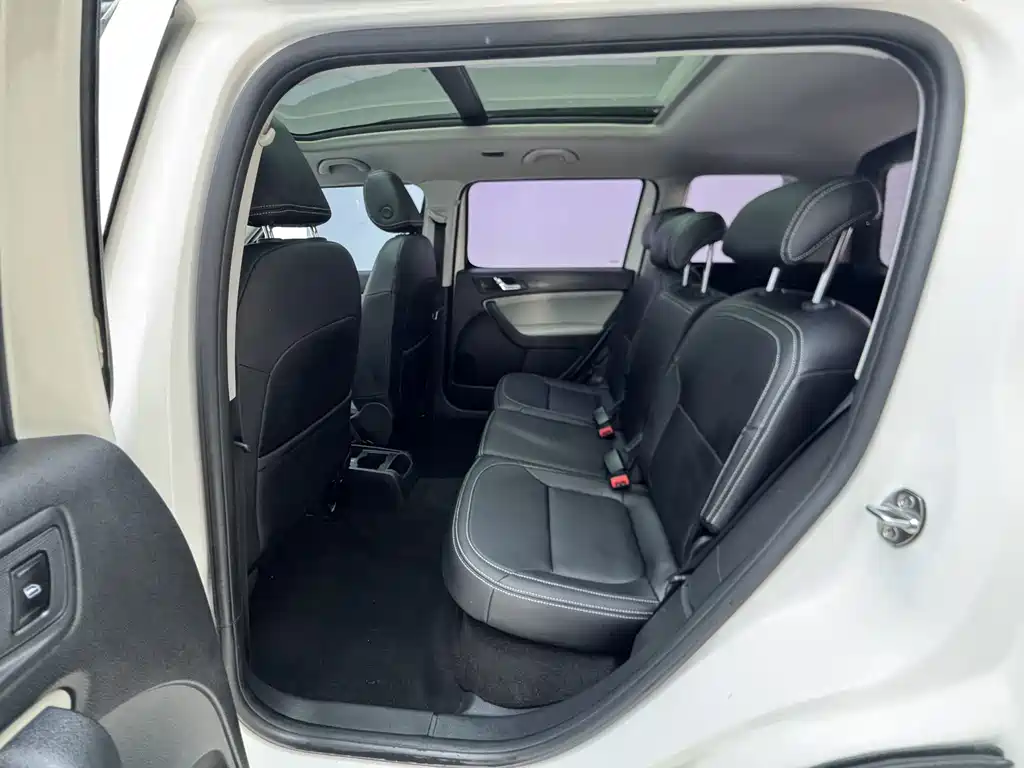 Skoda Yeti 2018 — фото 23
